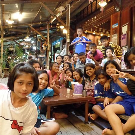 Ban Mae Arom Amphawa Exterior foto