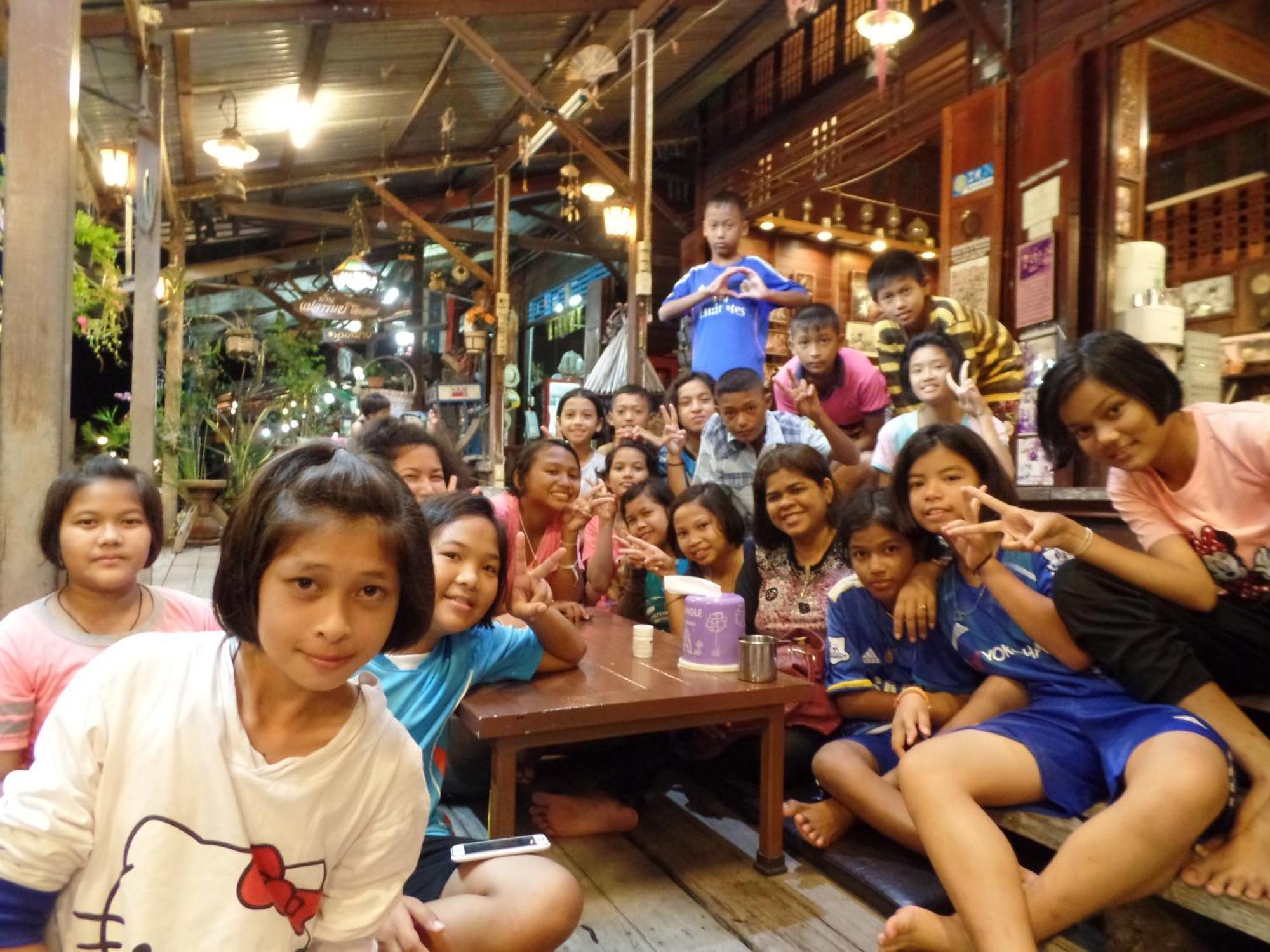 Ban Mae Arom Amphawa Exterior foto