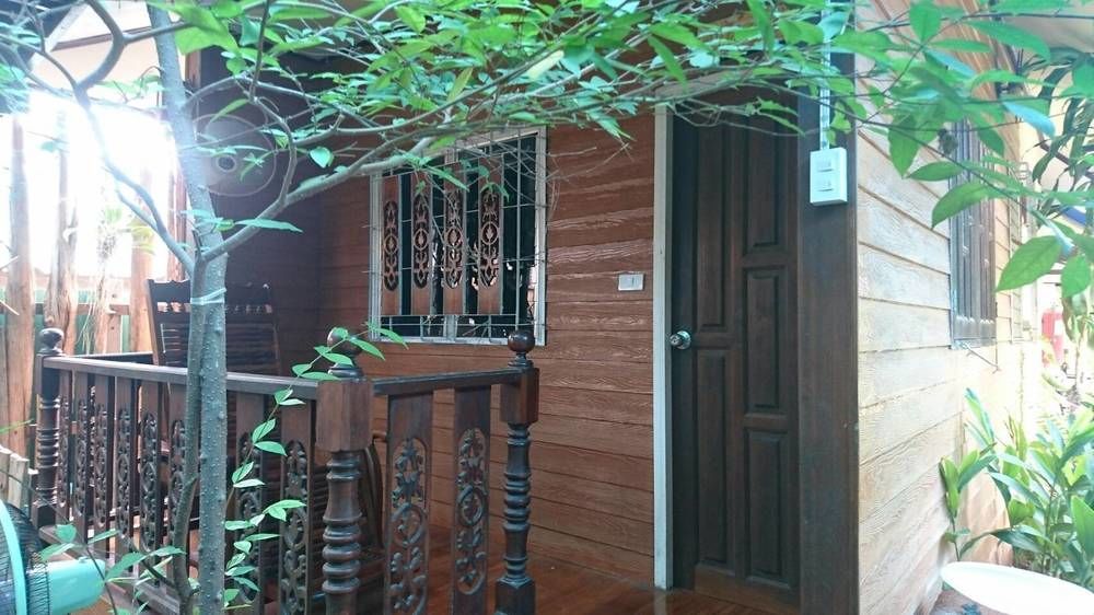 Ban Mae Arom Amphawa Exterior foto