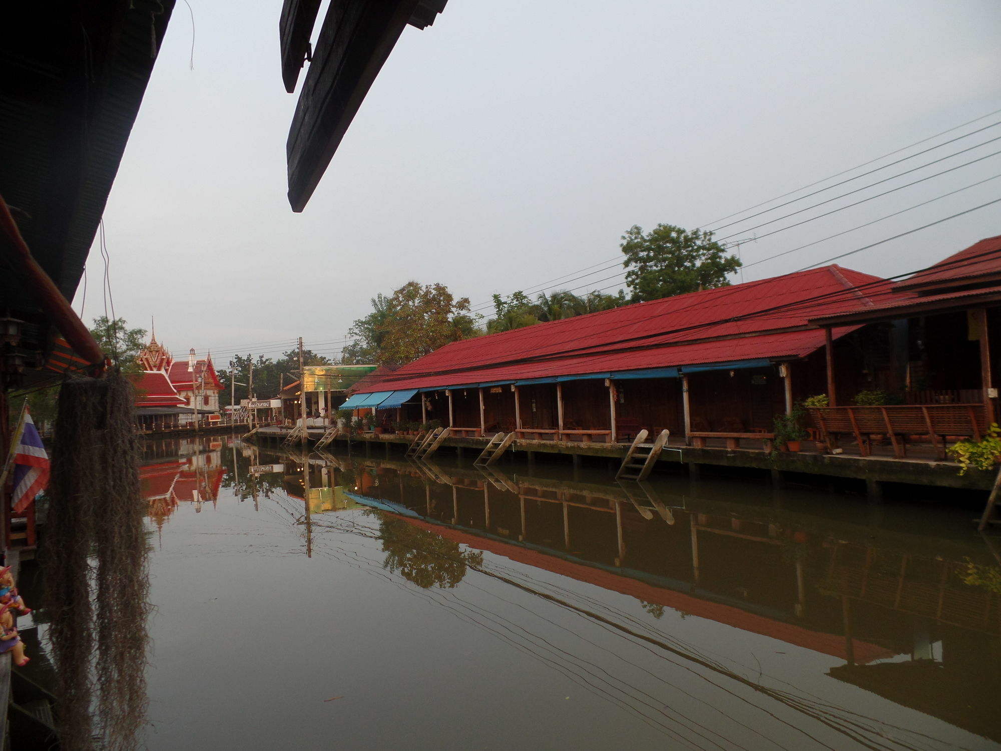 Ban Mae Arom Amphawa Exterior foto